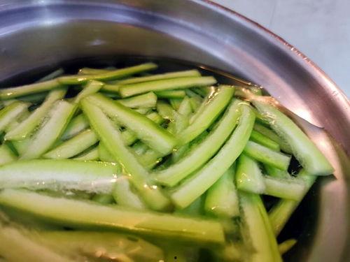 心凉吃瓜,揭秘娱乐圈背后的真相与内幕